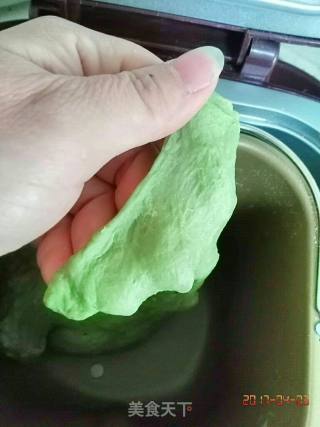 Q萌青蛙小面包（抹茶椰蓉奶黄包）的做法步骤：3