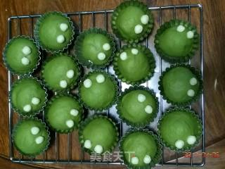 Q萌青蛙小面包（抹茶椰蓉奶黄包）的做法步骤：9