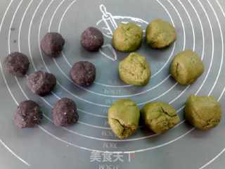 芝麻茼蒿青团的做法步骤：5