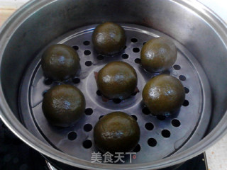 芝麻茼蒿青团的做法步骤：9
