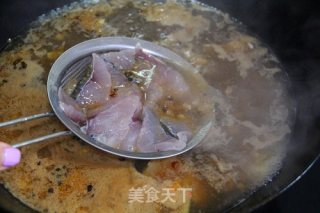 茄汁香的水煮清江鱼片的做法步骤：5