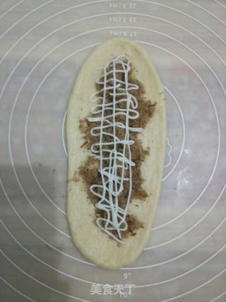 肉松芝士沙拉面包的做法步骤：9
