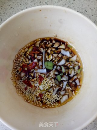 萝卜缨拌腐竹的做法步骤：9