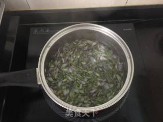 野葛花鹅蛋卷的做法步骤：2