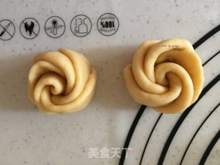 玫瑰花面包的做法步骤：7