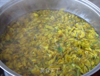 连翘豌豆糊的做法步骤：3