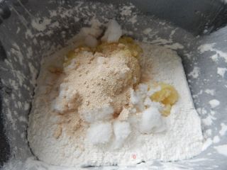土豆泥小餐包的做法步骤：4