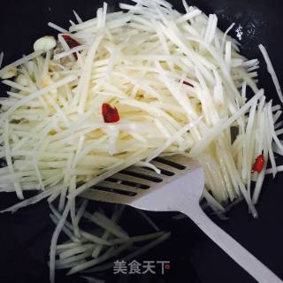 酸辣土豆丝的做法步骤：3