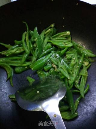 小炒鸡腿肉的做法步骤：4