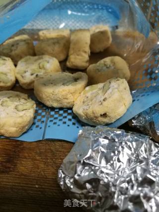 嗯 好吃不好看的芒果味核桃牛轧糖的做法步骤：9