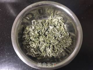 粉蒸枸棒槌的做法步骤：4
