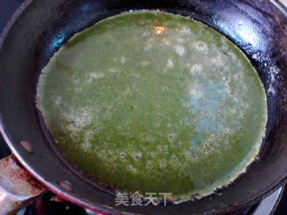 煎翡翠茼蒿蛋的做法步骤：6