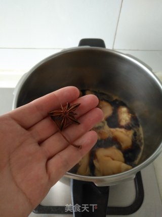 墨鱼干烧猪蹄的做法步骤：6