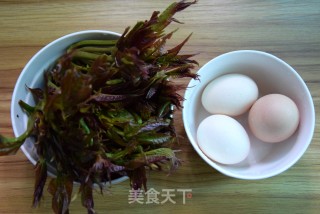 香椿炒鸡蛋的做法步骤：1