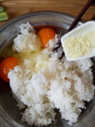 ＃春食野菜香＃香椿蛋炒饭的做法步骤：6
