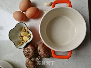 蘑菇酱蒸鸡蛋的做法步骤：1