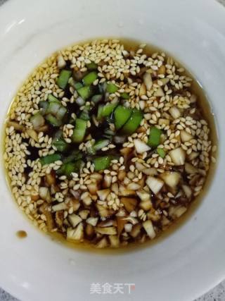 ＃春食野菜香＃蒜香穿心莲的做法步骤：5