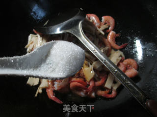 水笋炒海虾的做法步骤：7