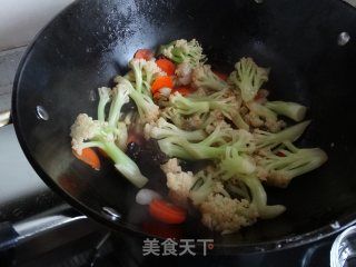 菜花红烧虾贝菇的做法步骤：4