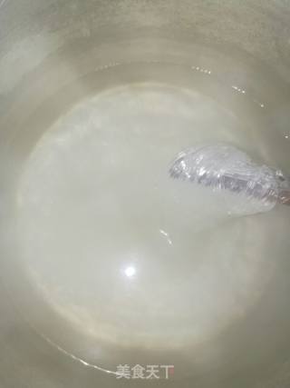 麻辣菠菜拌粉丝的做法步骤：2