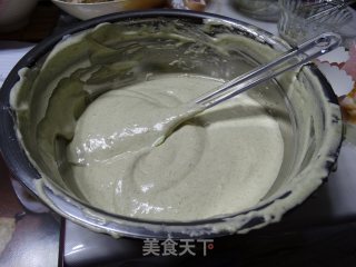 抹茶戚风蛋糕（8个纸杯份量）的做法步骤：5