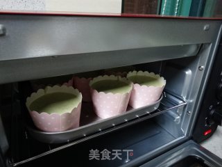 抹茶戚风蛋糕（8个纸杯份量）的做法步骤：6