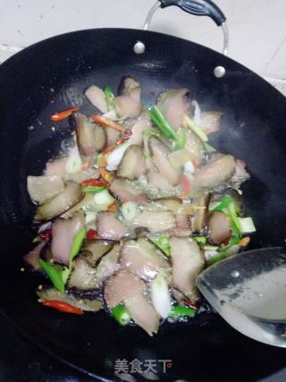 蒜薹炒腊肉的做法步骤：6