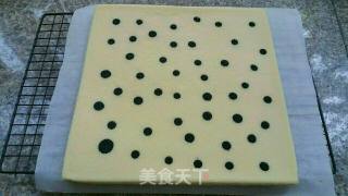 枇杷果酱波点蛋糕卷的做法步骤：23