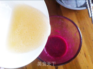 火龙果慕斯蛋糕的做法步骤：7
