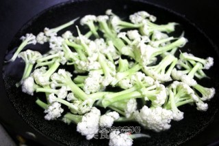 西兰花花菜泥的做法步骤：4