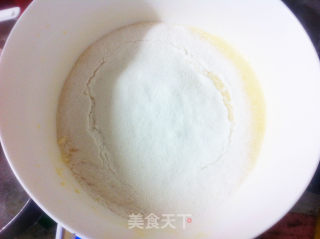 卡仕达南瓜戚风卷的做法步骤：6
