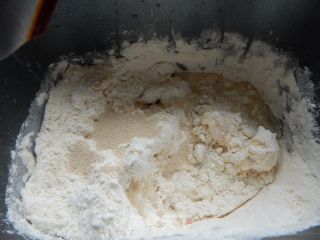 红薯面包的做法步骤：3