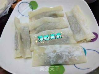 ＃春食野菜香＃香椿锅贴的做法步骤：6
