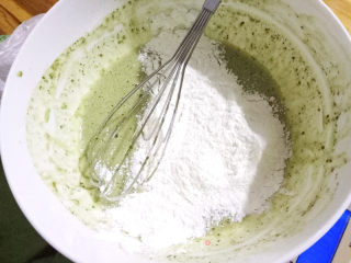 沙拉酱豆沙抹茶蛋糕的做法步骤：5