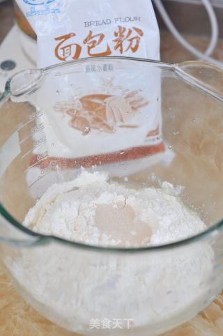 花朵紫薯面包的做法步骤：3