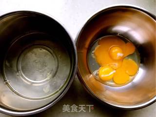 千叶纹黄金蛋糕的做法步骤：2