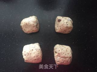 亚麻籽提子软欧包的做法步骤：10