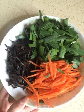 素炒豆芽菜的做法步骤：2