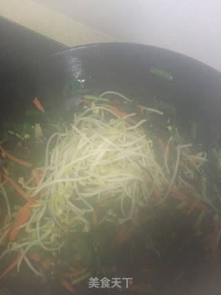 素炒豆芽菜的做法步骤：6