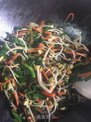 素炒豆芽菜的做法步骤：7