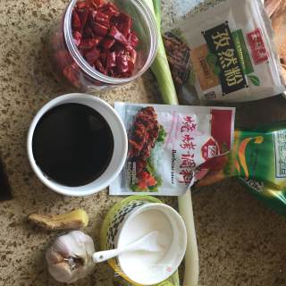 坤博砂锅版窑鸡的做法步骤：1