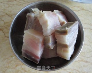 腌汆清江鱼块真美味的做法步骤：2