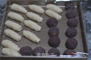 紫薯蛋黄酥的做法步骤：14