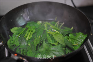 菠菜蛋糕卷的做法步骤：1
