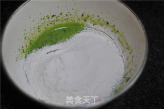 菠菜蛋糕卷的做法步骤：7