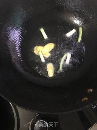 花菇炖鸡的做法步骤：4