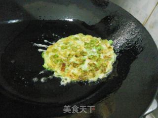 榆钱鸡蛋饼的做法步骤：6