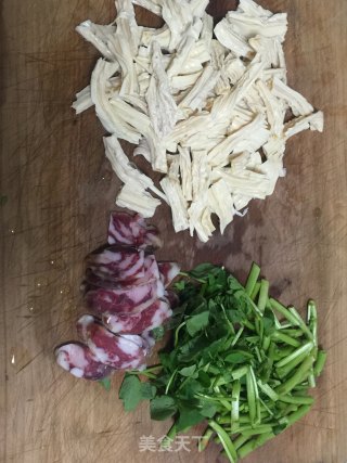 ＃春食野菜香＃腐竹草籽的做法步骤：2