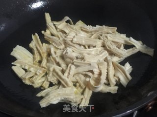 ＃春食野菜香＃腐竹草籽的做法步骤：3