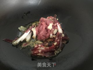 ＃春食野菜香＃肉丝鸭脚板的做法步骤：4